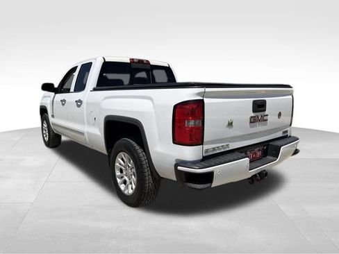 Used 2015 GMC Sierra 1500 SLE w/ All-Terrain Package AWD/4WD image 6