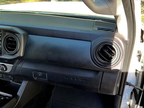 Used 2023 Toyota Tacoma SR image 23