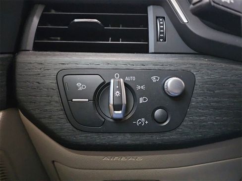 Used 2018 Audi A4 2.0T allroad Prestige image 33