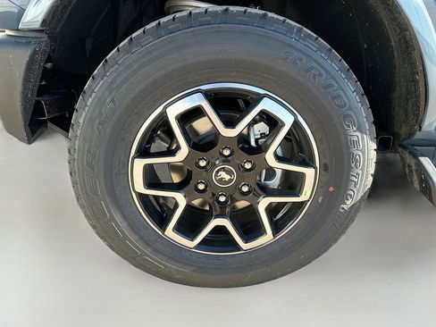 New 2025 Ford Bronco Outer Banks AWD/4WD image 39