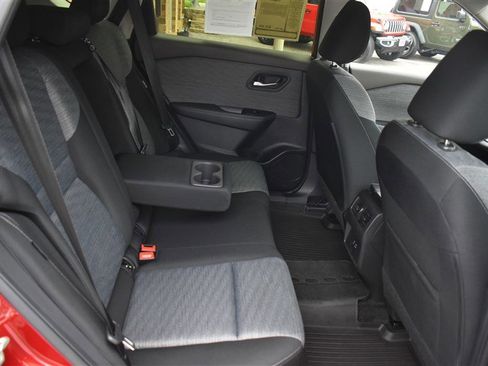 Used 2023 Nissan Rogue SV AWD/4WD image 28