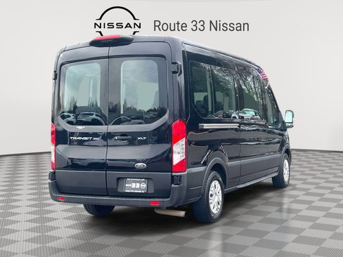 Used 2023 Ford Transit 350 XLT image 4
