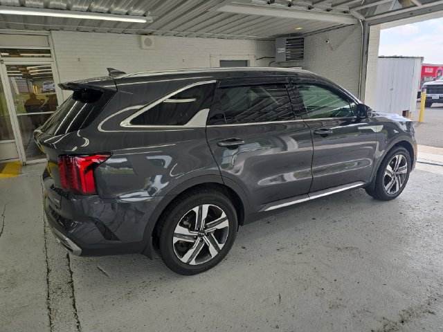 Used 2023 Kia Sorento EX AWD/4WD image 6