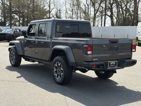 New 2026 Jeep Gladiator Sport image 11