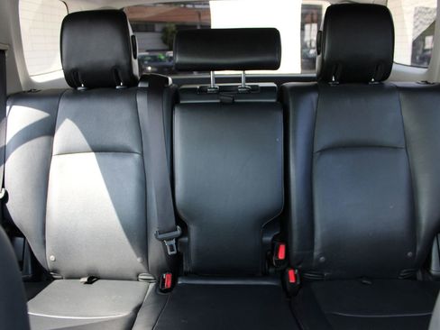 Used 2015 Toyota 4Runner Limited RWD image 12