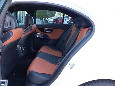 Used 2025 Mercedes-Benz C 300 Sedan image 40