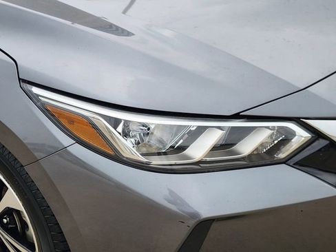 Used 2021 Nissan Sentra SV FWD image 9