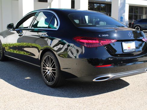 Used 2025 Mercedes-Benz C 300 Sedan image 3