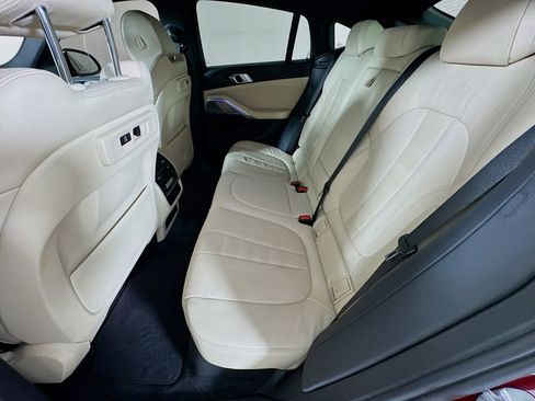 Used 2022 BMW X6 xDrive40i w/ M Sport Package image 26