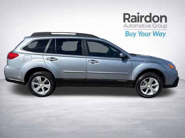 Used 2014 Subaru Outback 2.5i Premium w/ Moonroof Package AWD/4WD image 8