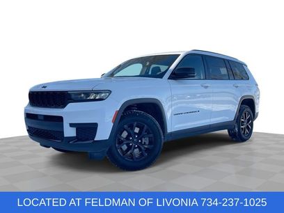 Used 2024 Jeep Grand Cherokee L Laredo