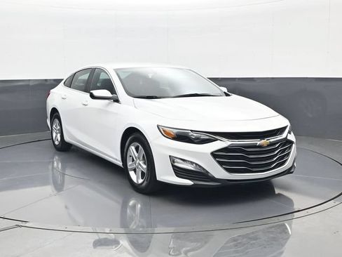 Certified 2024 Chevrolet Malibu LT FWD image 3