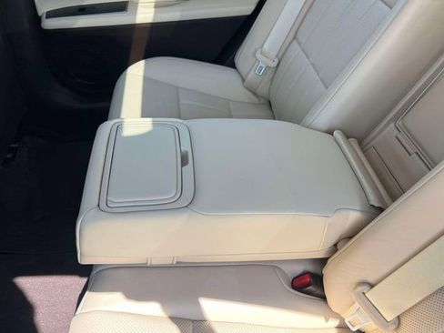 Used 2017 Lexus ES 350 w/ Luxury Package FWD image 16