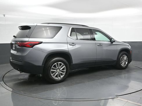 Used 2023 Chevrolet Traverse LT w/ LPO, Cargo Package AWD/4WD image 4