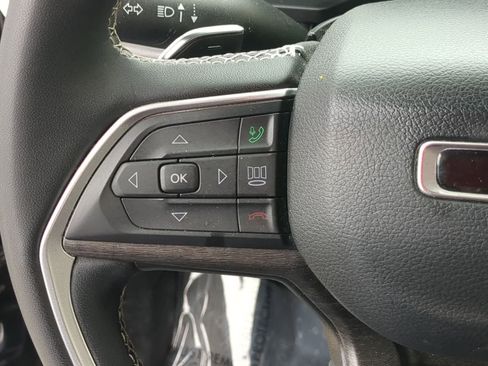 Used 2023 Jeep Grand Cherokee L Limited w/ Luxury Tech Group II image 23