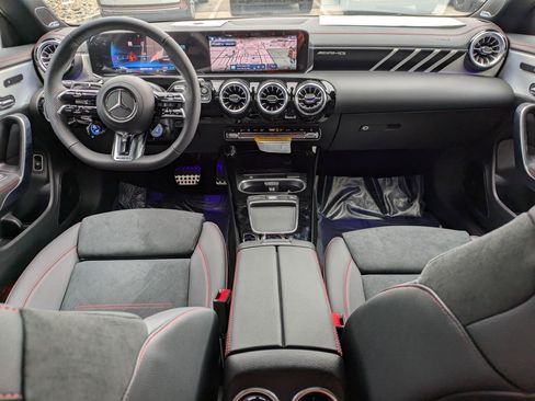 New 2025 Mercedes-Benz CLA 35 AMG 4MATIC image 18