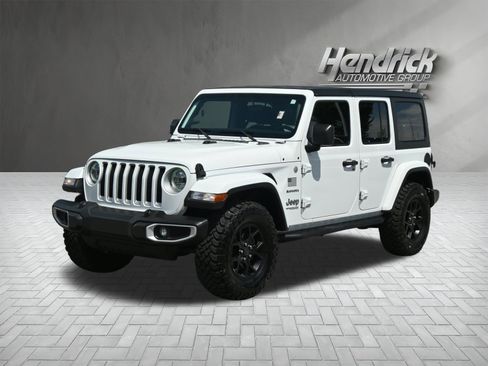 Used 2019 Jeep Wrangler Unlimited Sahara w/ Safety Group AWD/4WD image 5