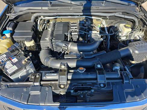 Used 2015 Nissan Frontier S image 32