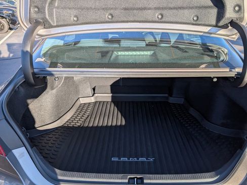 Certified 2018 Toyota Camry LE image 17