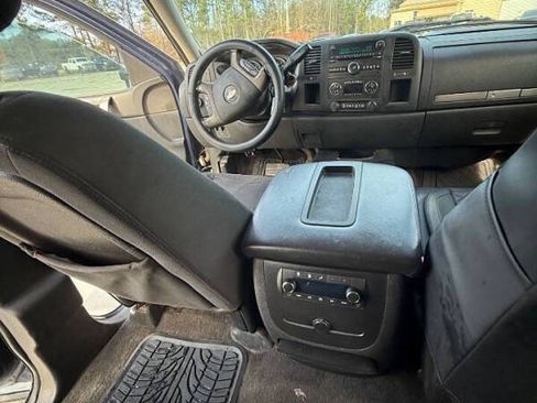 Used 2012 Chevrolet Silverado 2500 LT w/ Interior Plus Package RWD image 15