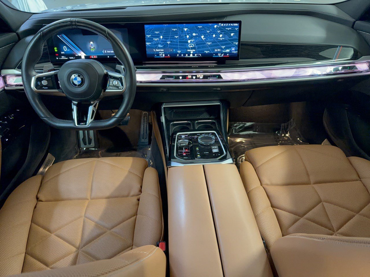 Used 2024 BMW 740i w/ Premium Package 2 RWD image 17