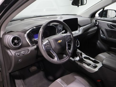 Used 2025 Chevrolet Blazer LT AWD/4WD image 15