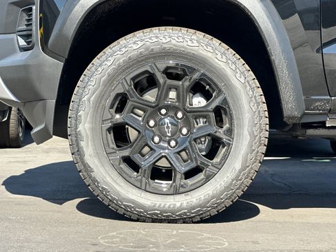 New 2026 Chevrolet Colorado Trail Boss w/ Midnight Edition AWD/4WD image 25