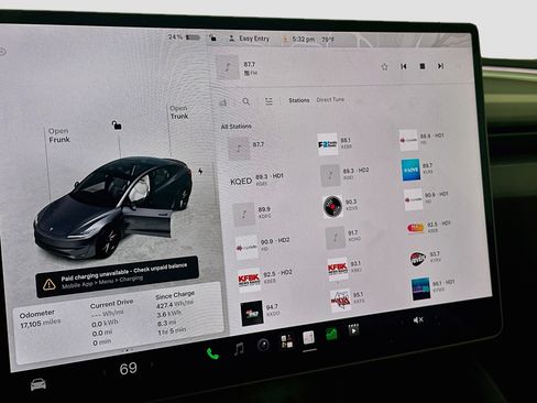 Used 2025 Tesla Model 3 Performance AWD/4WD image 18