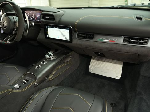 Used 2023 Maserati MC20 Coupe RWD image 14