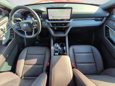 New 2026 Ford Explorer Platinum image 15