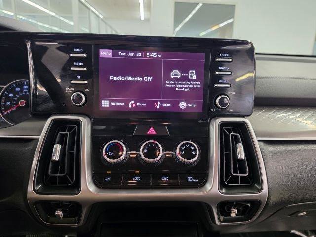 Used 2023 Kia Sorento LX FWD image 15