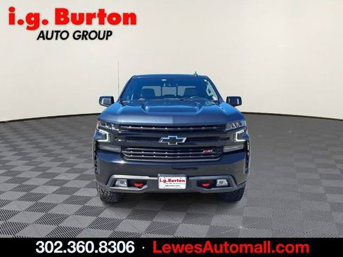 Certified 2021 Chevrolet Silverado 1500 LT Trail Boss w/ Convenience Package II image 2
