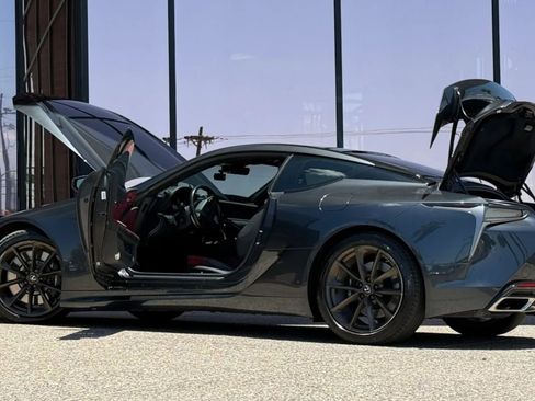 Used 2018 Lexus LC 500 Coupe w/ Touring Package RWD image 29