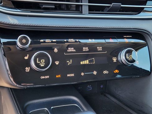 Certified 2025 INFINITI QX60 Luxe image 20