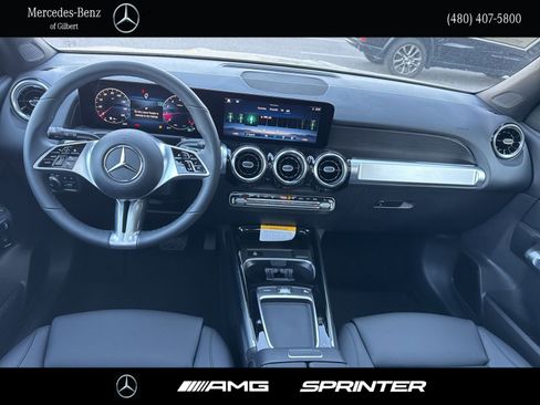 New 2026 Mercedes-Benz GLB 250 image 23