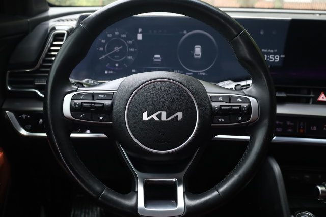 Used 2024 Kia Sportage SX FWD image 13