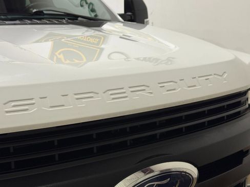 Used 2019 Ford F250 XL w/ Power Equipment Group RWD image 57