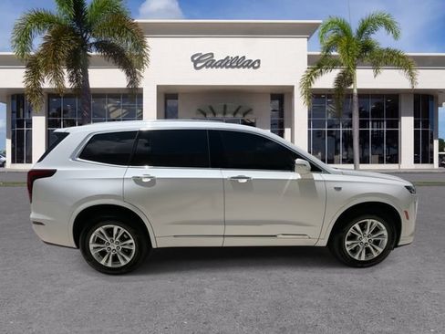 Certified 2023 Cadillac XT6 Luxury FWD image 16