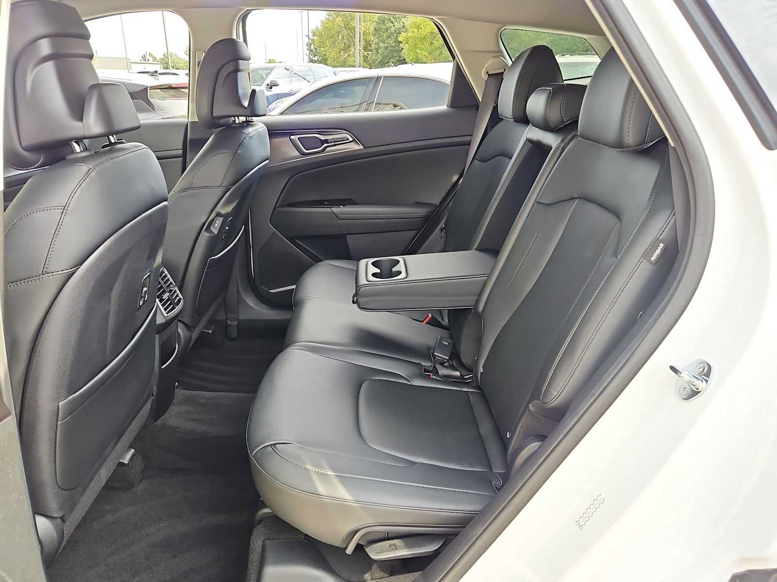 Certified 2025 Kia Sportage EX FWD image 15