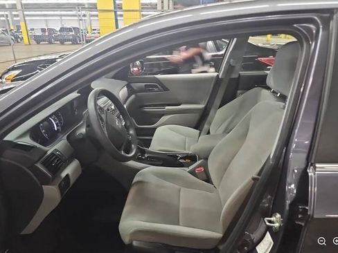 Used 2013 Honda Accord LX image 10
