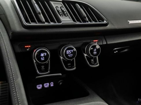 Used 2018 Audi R8 V10 image 75