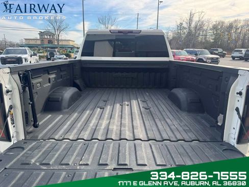 Used 2024 GMC Sierra 2500 AT4 w/ Technology Package image 26