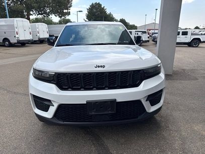 Used 2023 Jeep Grand Cherokee Altitude