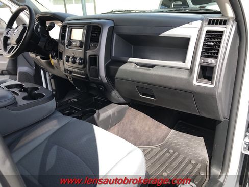 Used 2017 RAM 3500 Tradesman w/ Chrome Appearance Group image 22