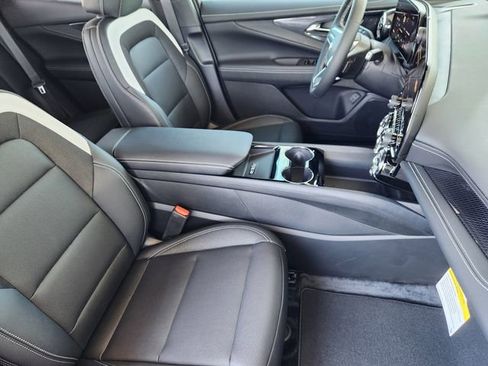 New 2026 Chevrolet Blazer EV LT image 23