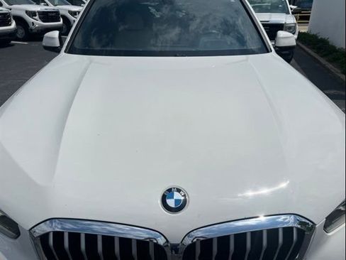 Used 2022 BMW X5 xDrive40i w/ Climate Comfort Package AWD/4WD image 10