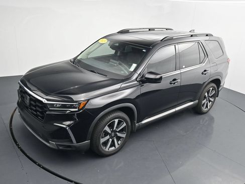 Used 2023 Honda Pilot Touring image 29