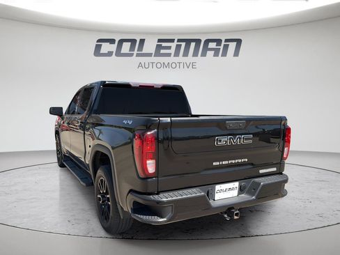 Used 2022 GMC Sierra 1500 Elevation w/ LPO, Elevation Black Package AWD/4WD image 3