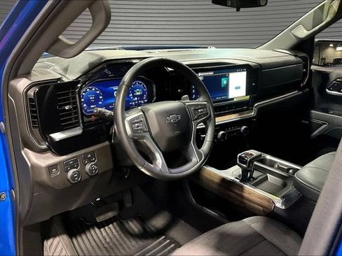 Used 2023 Chevrolet Silverado 1500 RST w/ Convenience Package II AWD/4WD image 18