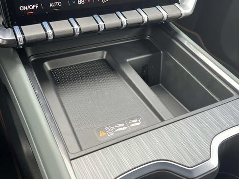 New 2026 GMC Acadia AT4 w/ Luxury Package image 25